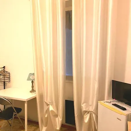 B&B Solidale Il Giglio 住宿加早餐酒店 2*